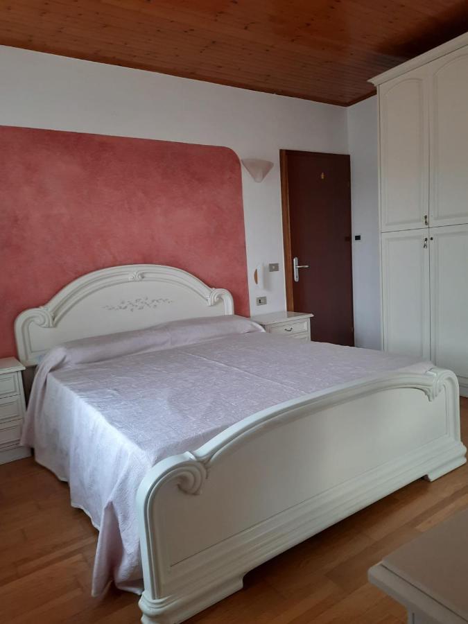 Вилла Casa Santa Emerenziana Туенно Экстерьер фото